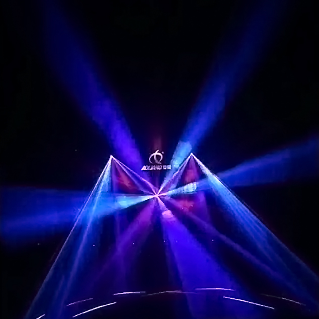 舞台亮化：炫酷的舞台灯